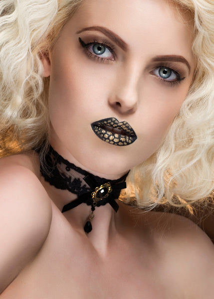 Eternal Lace Choker